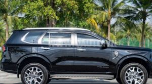 Xe Ford Everest Titanium 2.0L 4x2 AT 2023