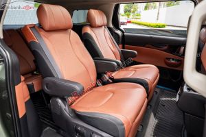 Xe Kia Carnival Signature 2.2D 2024