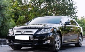 Xe Lexus LS 600hL 2010