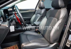 Xe Kia K5 Premium 2.0 AT 2024