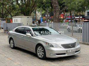 Xe Lexus LS 460L 2006