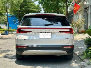 Xe Hyundai Custin Cao Cấp 2.0T 2023