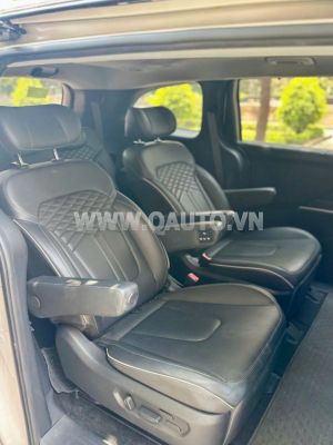 Xe Hyundai Custin Cao Cấp 2.0T 2023