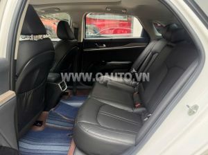 Xe Kia K5 Premium 2.0 AT 2022