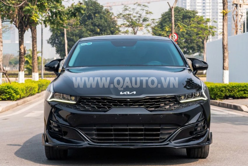 Kia K5 Premium 2.0 AT