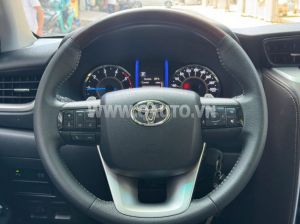 Xe Toyota Fortuner 2.4G 4x2 AT 2019