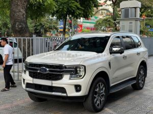 Xe Ford Everest Titanium 2.0L 4x2 AT 2025