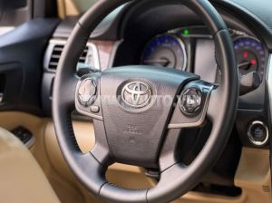 Xe Toyota Camry 2.0E 2015