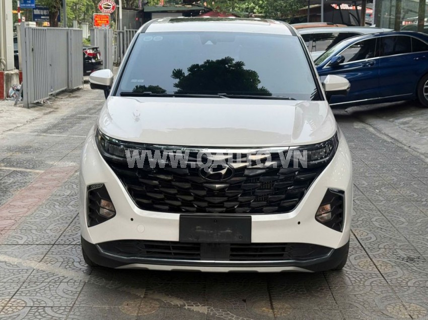 Hyundai Custin Cao Cấp 2.0T 2024